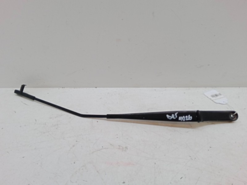 Recambio de brazo limpia delantero derecho para volkswagen golf v (1k1) 1.9 tdi referencia OEM IAM   