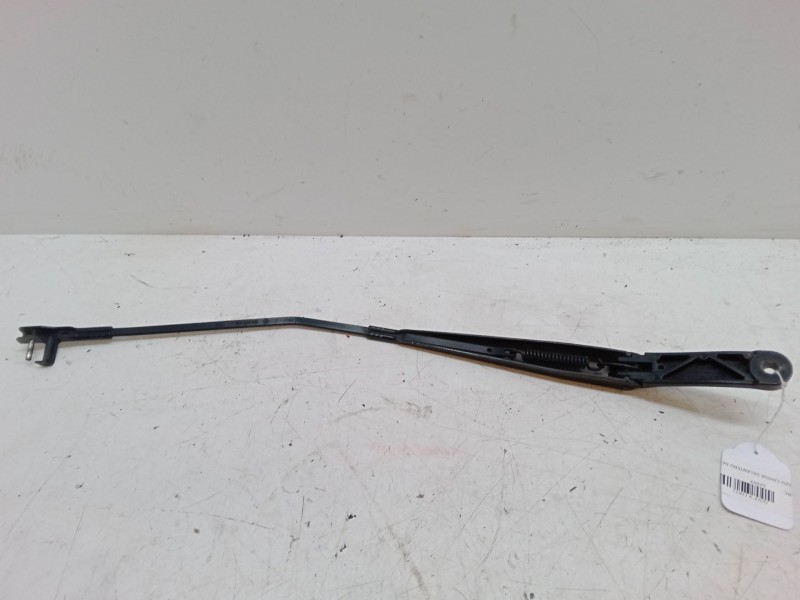 Recambio de brazo limpia delantero derecho para volkswagen golf v (1k1) 1.9 tdi referencia OEM IAM   