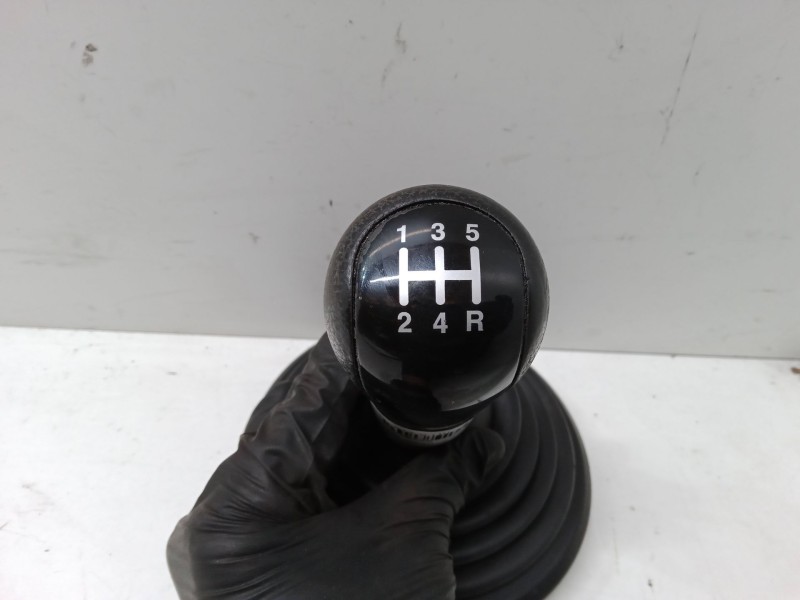 Recambio de pomo palanca cambio para ford fiesta v (jh_, jd_) 1.3 referencia OEM IAM   