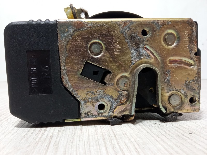 Recambio de cerradura puerta delantera derecha para opel vectra b hatchback (j96) 1.6 i 16v (f68) referencia OEM IAM 90507060  