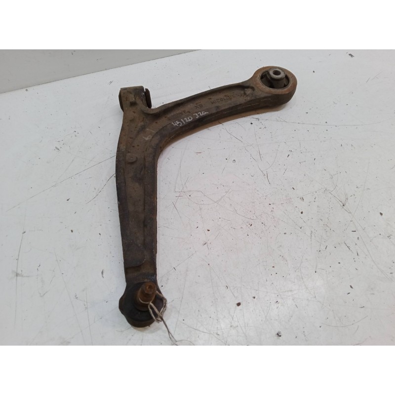 Recambio de brazo suspension inferior delantero izquierdo para fiat 500 (312_) 1.2 (312axa1a) referencia OEM IAM   