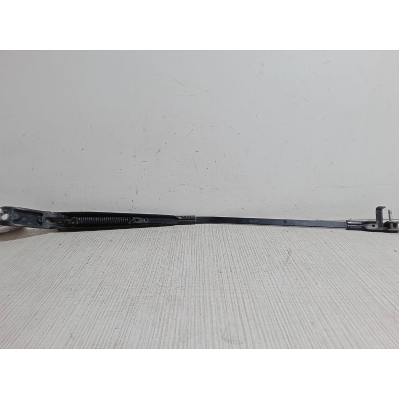 Recambio de brazo limpia delantero derecho para peugeot 407 (6d_) 2.0 hdi 135 (6drhrh, 6drhre, 6drhrg, 6drhrj) referencia OEM IA