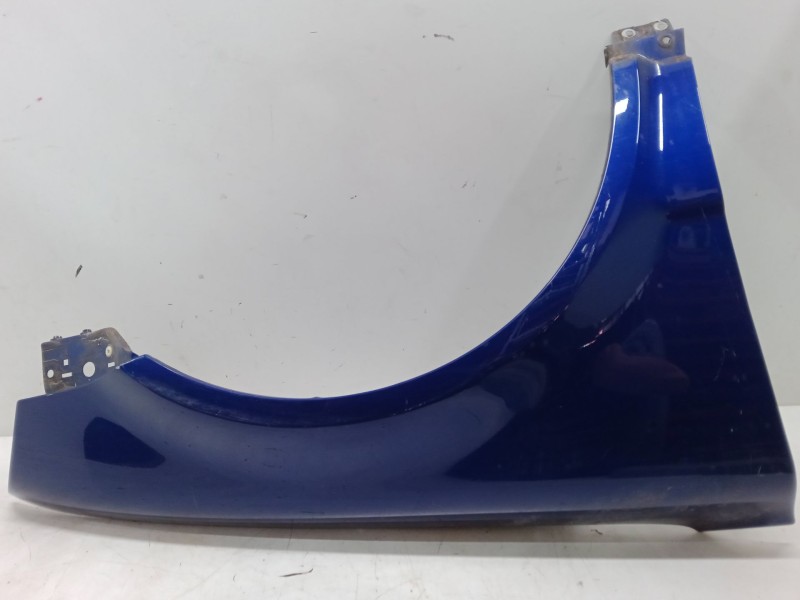Recambio de aleta delantera derecha para volkswagen passat b5.5 (3b3) 2.0 referencia OEM IAM    Recambio de aleta delantera derecha para volkswagen passat b5.5 (3b3) 2.0 referencia OEM IAM