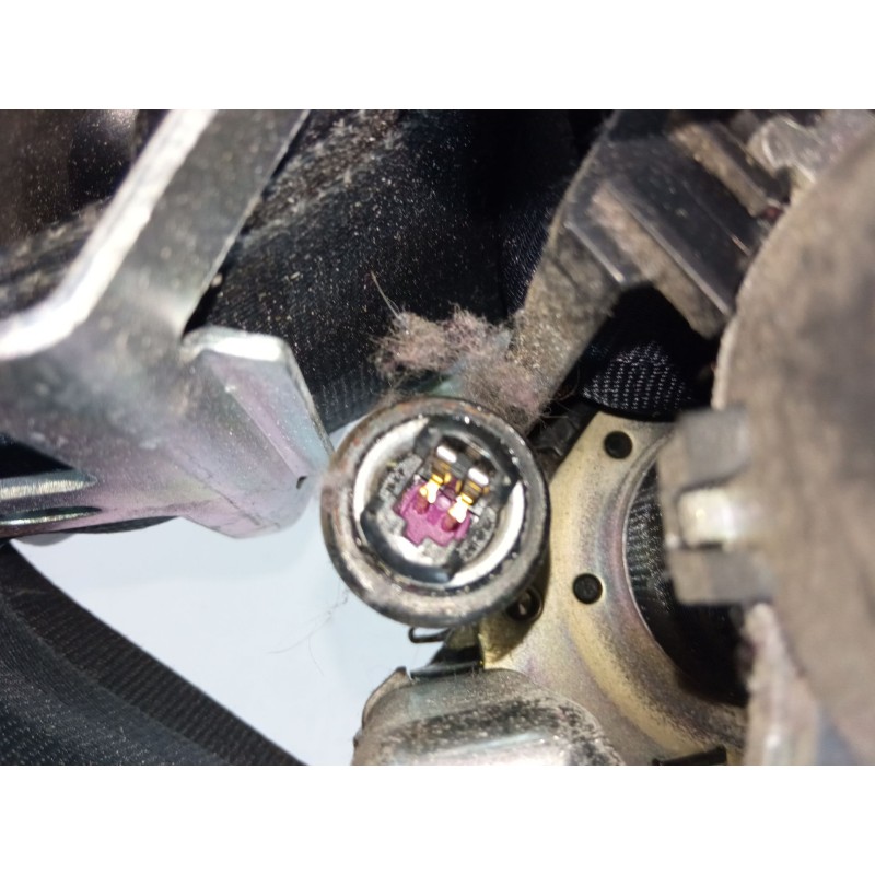 Recambio de cinturon con pretensor delantero izquierdo para hyundai i10 i (pa) 1.1 referencia OEM IAM 098X090LH 615260300A 