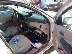 nissan almera ii hatchback (n16) del año 2001 2