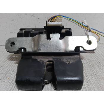 CERRADURA MALETERO / PORTON 