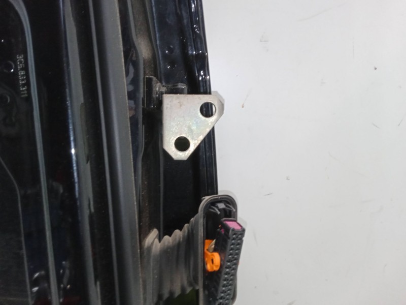 Recambio de puerta trasera izquierda para volkswagen passat b6 (3c2) 2.0 tdi 16v referencia OEM IAM   