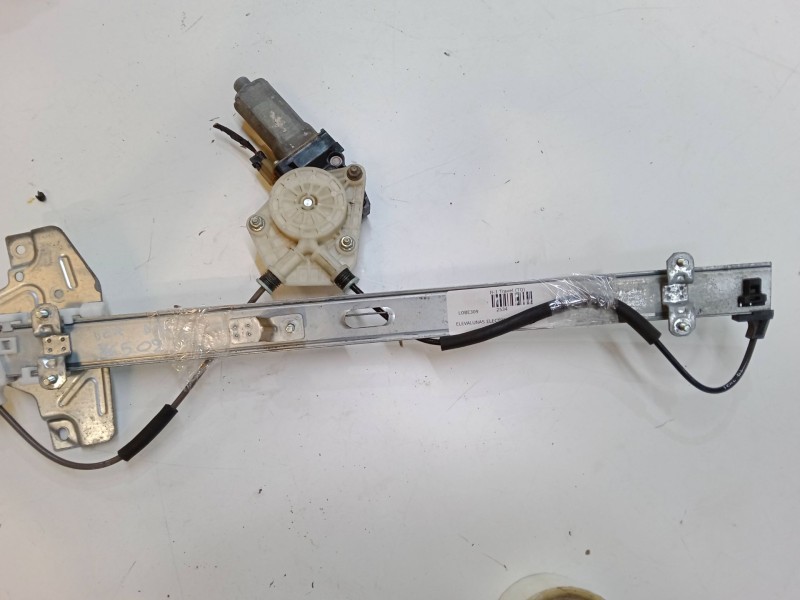 Recambio de elevalunas electrico delantero derecho para hyundai h-1 travel (tq) 2.5 crdi referencia OEM IAM   
