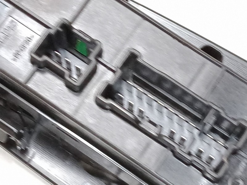 Recambio de mando elevalunas delantero izquierdo para nissan leaf (ze0) electric referencia OEM IAM   