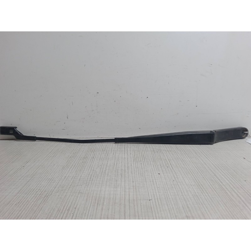 Recambio de brazo limpia delantero derecho para volkswagen passat b6 (3c2) 2.0 tdi 16v referencia OEM IAM   