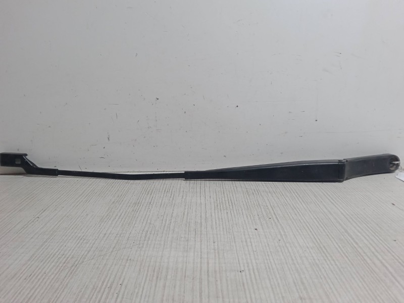 Recambio de brazo limpia delantero derecho para volkswagen passat b6 (3c2) 2.0 tdi 16v referencia OEM IAM   