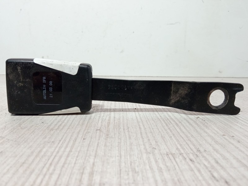 Recambio de anclaje cinturon delantero derecho para hyundai i10 i (pa) 1.1 referencia OEM IAM IND356901A A108094 