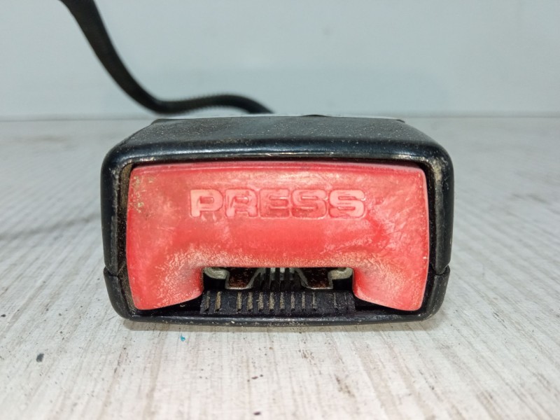 Recambio de anclaje cinturon delantero izquierdo para hyundai i10 i (pa) 1.1 referencia OEM IAM   