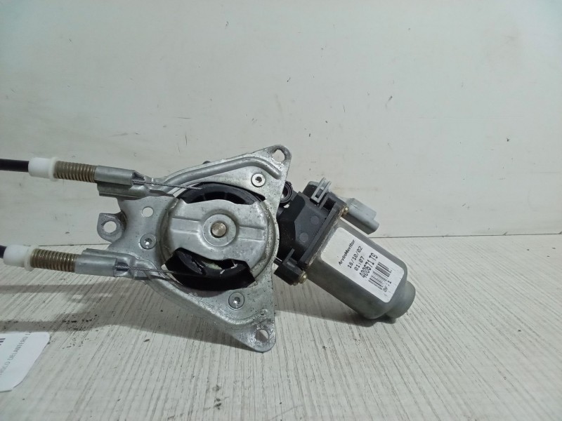 Recambio de elevalunas electrico delantero izquierdo para citroën saxo (s0, s1) 1.1 x, sx referencia OEM IAM 400671T9  