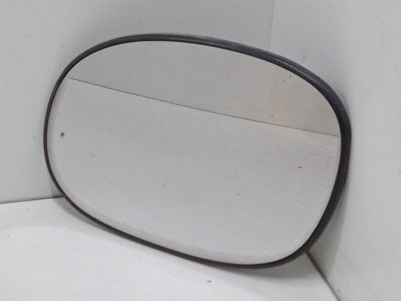 CRISTAL RETROVISOR IZQUIERDO 