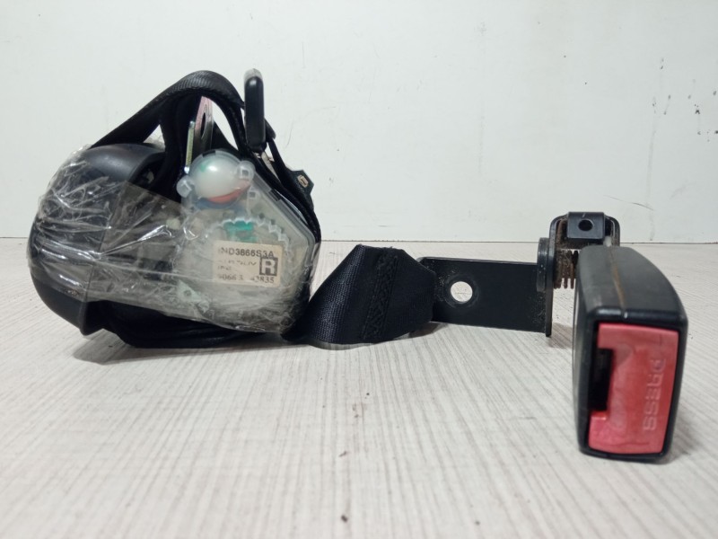 Recambio de anclaje cinturon trasero derecho para hyundai i10 i (pa) 1.1 referencia OEM IAM IND3866S3A  
