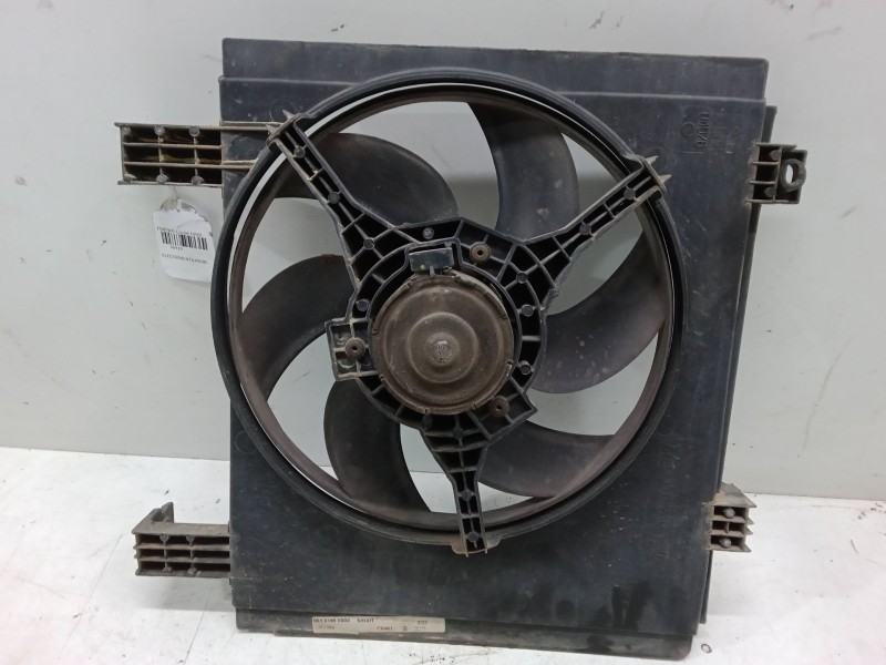 Recambio de electroventilador para smart fortwo coupé (450) 0.7 (450.352, 450.332) referencia OEM IAM 0013196V002  