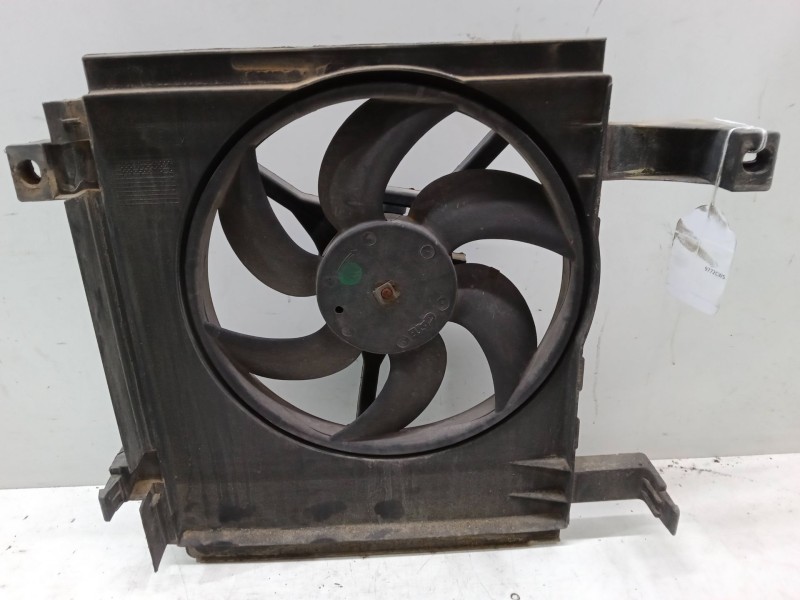 Recambio de electroventilador para smart fortwo coupé (450) 0.7 (450.352, 450.332) referencia OEM IAM 0013196V002  