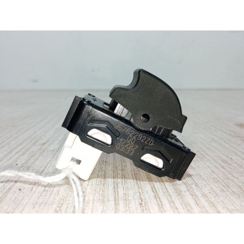 Recambio de mando elevalunas delantero derecho para citroën c3 aircross ii (2r_, 2c_) 1.2 puretech 110 (2rhnzb, 2rhnzw, 2rhnpx, 