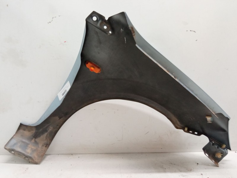 Recambio de aleta delantera izquierda para ford fiesta v (jh_, jd_) 1.4 tdci referencia OEM IAM   