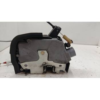 CERRADURA PUERTA TRASERA IZQUIERDA 8402601 