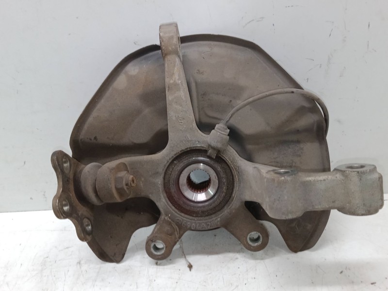 Recambio de mangueta delantera derecha para mercedes-benz clase b sports tourer (w245) b 160 (245.231) referencia OEM IAM   