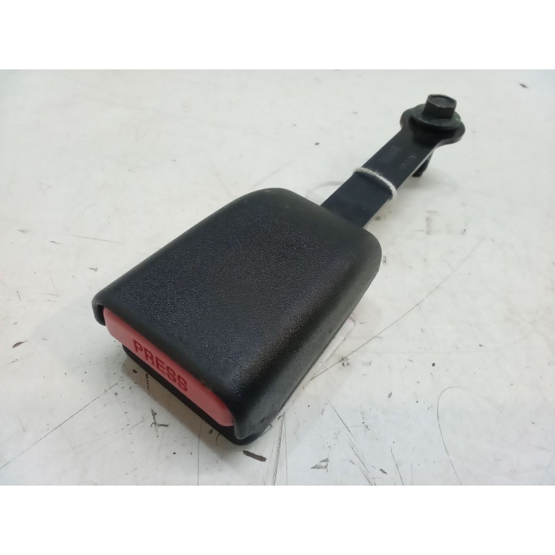 Recambio de anclaje cinturon delantero derecho para nissan micra iv (k13k, k13kk) 1.2 referencia OEM IAM   