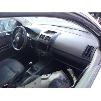 VOLKSWAGEN POLO IV (9N_, 9A_)