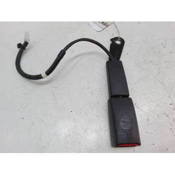 ANCLAJE CINTURON DELANTERO IZQUIERDO 