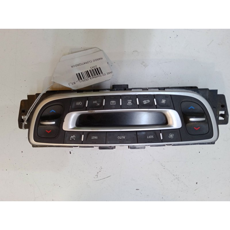 Recambio de mando climatizador para renault megane iii hatchback (bz0/1_, b3_) 1.5 dci referencia OEM IAM 275100007R  T1001936V