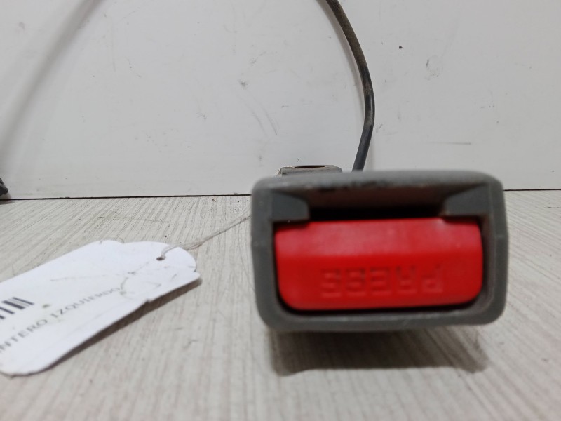 Recambio de anclaje cinturon delantero izquierdo para chevrolet lacetti (j200) 1.4 16v referencia OEM IAM   