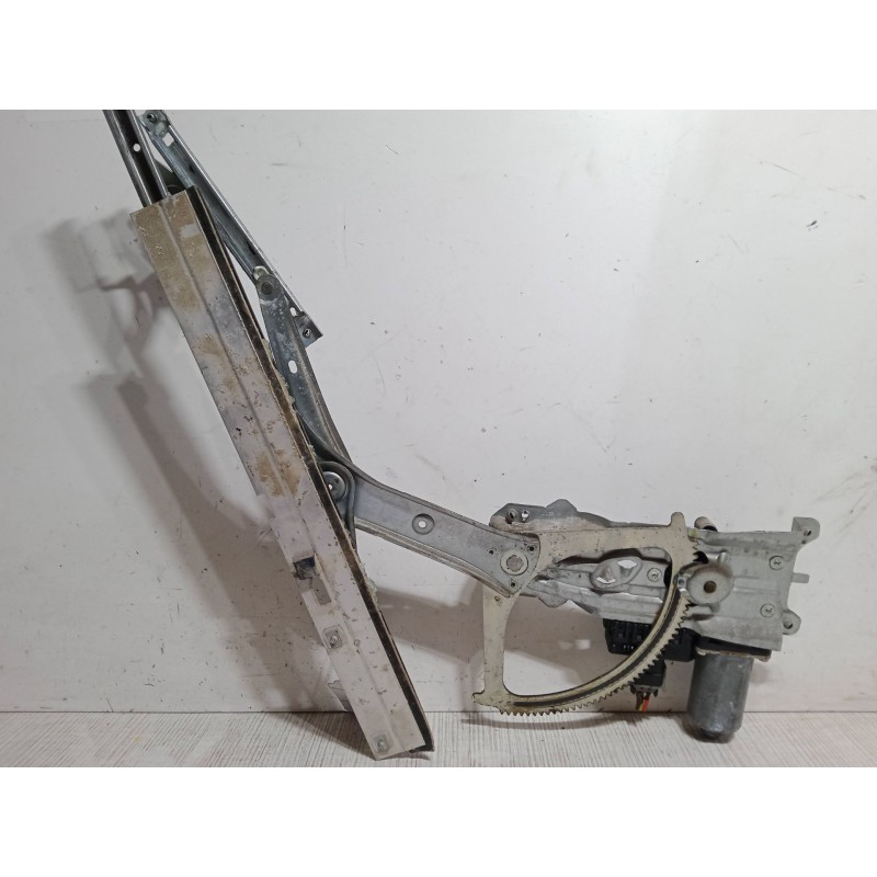 Recambio de elevalunas electrico delantero derecho para opel astra h (a04) 1.7 cdti (l48) referencia OEM IAM 994887100  01308219