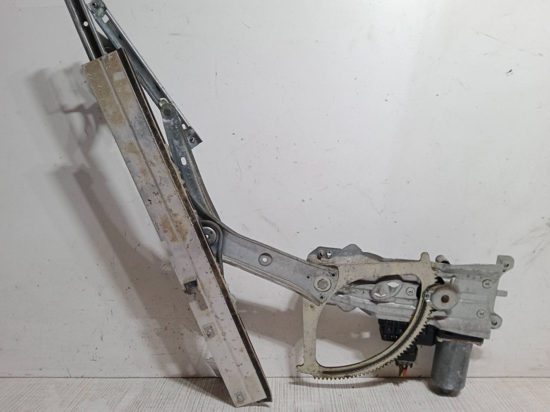 Recambio de elevalunas electrico delantero derecho para opel astra h (a04) 1.7 cdti (l48) referencia OEM IAM 994887100  01308219