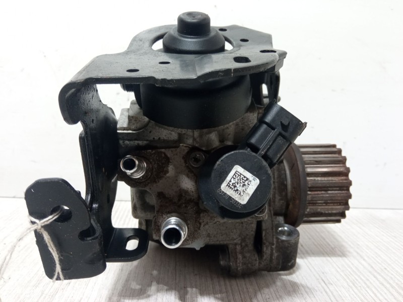 Recambio de bomba inyeccion para renault clio iv (bh_) 1.5 dci 90 referencia OEM IAM 0445010704  