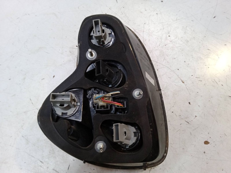 Recambio de piloto trasero derecho para fiat multipla van (186_) 1.6 (186axc1a, 186bmc1a, 186bxc1a) referencia OEM IAM   