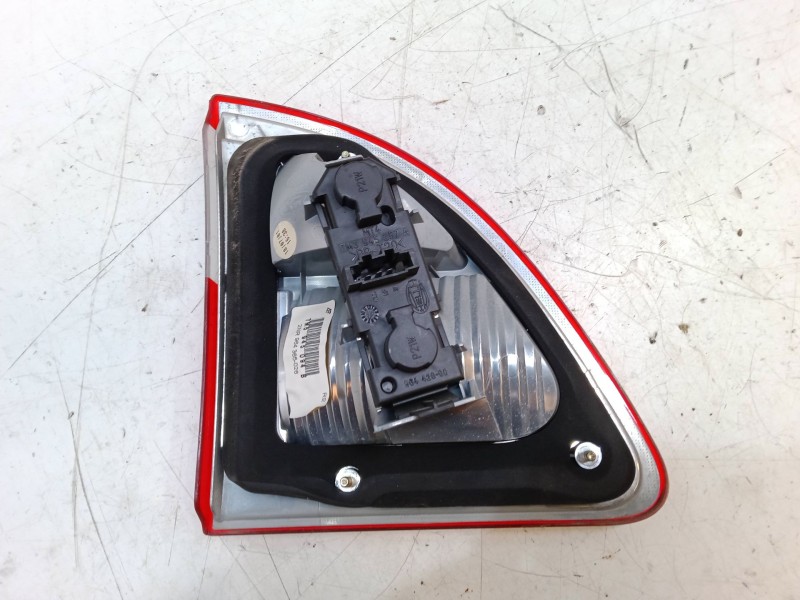 Recambio de piloto trasero porton derecho para ford galaxy i (wgr) 2.0 i referencia OEM IAM   