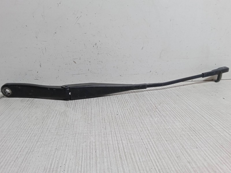 Recambio de brazo limpia delantero izquierdo para opel astra h (a04) 1.7 cdti (l48) referencia OEM IAM   