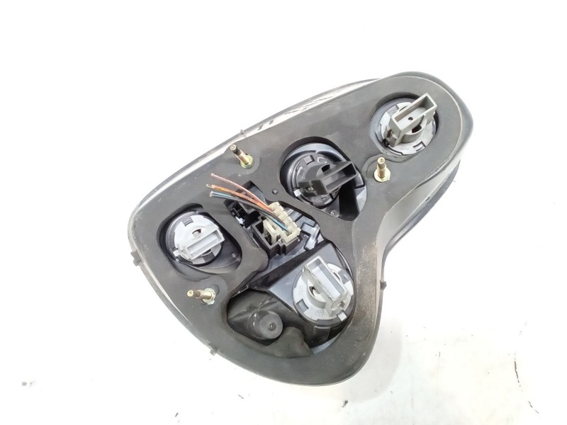Recambio de piloto trasero izquierdo para fiat multipla van (186_) 1.6 (186axc1a, 186bmc1a, 186bxc1a) referencia OEM IAM   