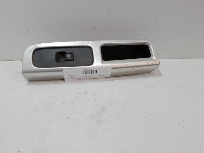 Recambio de mando elevalunas delantero derecho para volvo v50 (545) 2.0 d referencia OEM IAM   