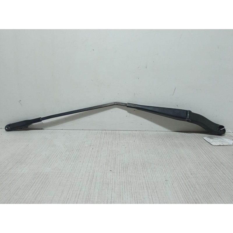 Recambio de brazo limpia delantero izquierdo para mercedes-benz clase b sports tourer (w245) b 160 (245.231) referencia OEM IAM 