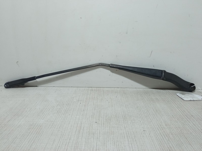 Recambio de brazo limpia delantero izquierdo para mercedes-benz clase b sports tourer (w245) b 160 (245.231) referencia OEM IAM 