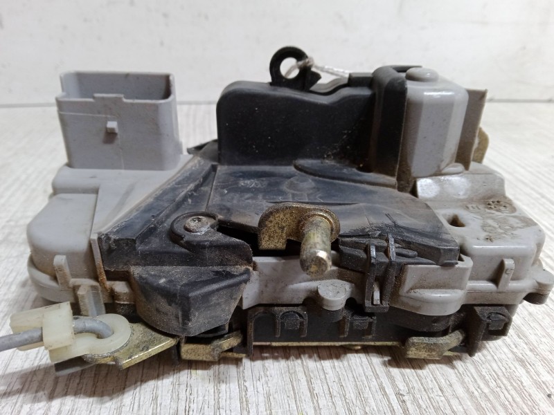 Recambio de cerradura puerta delantera derecha para citroën xsara picasso (n68) 2.0 hdi referencia OEM IAM   