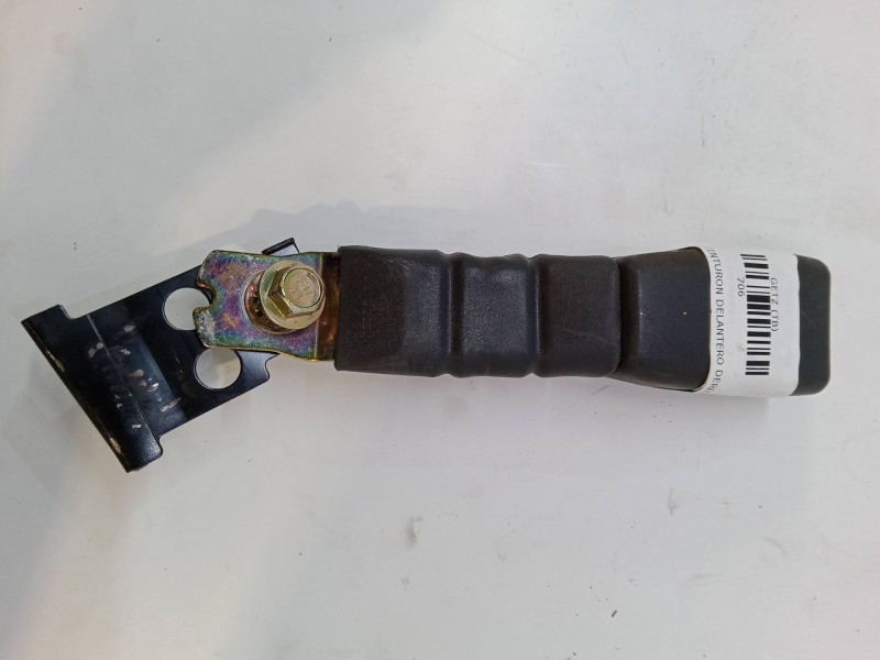 Recambio de anclaje cinturon delantero derecho para hyundai getz (tb) 1.1 referencia OEM IAM   