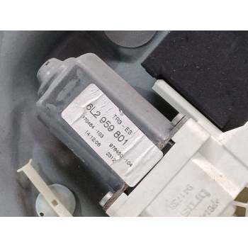 ELEVALUNAS ELECTRICO DELANTERO DERECHO 