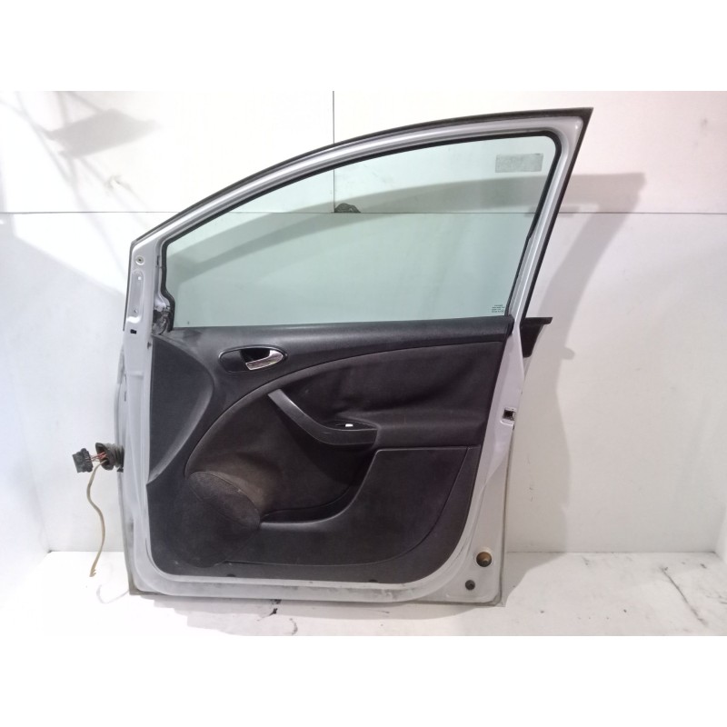 Recambio de puerta delantera derecha para seat altea (5p1) 2.0 tdi 16v referencia OEM IAM completasinretro  