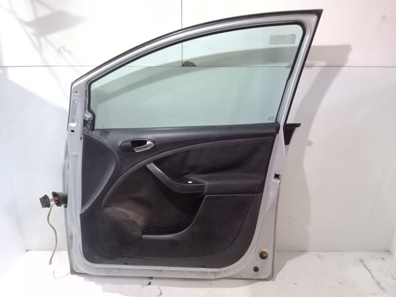 Recambio de puerta delantera derecha para seat altea (5p1) 2.0 tdi 16v referencia OEM IAM completasinretro  