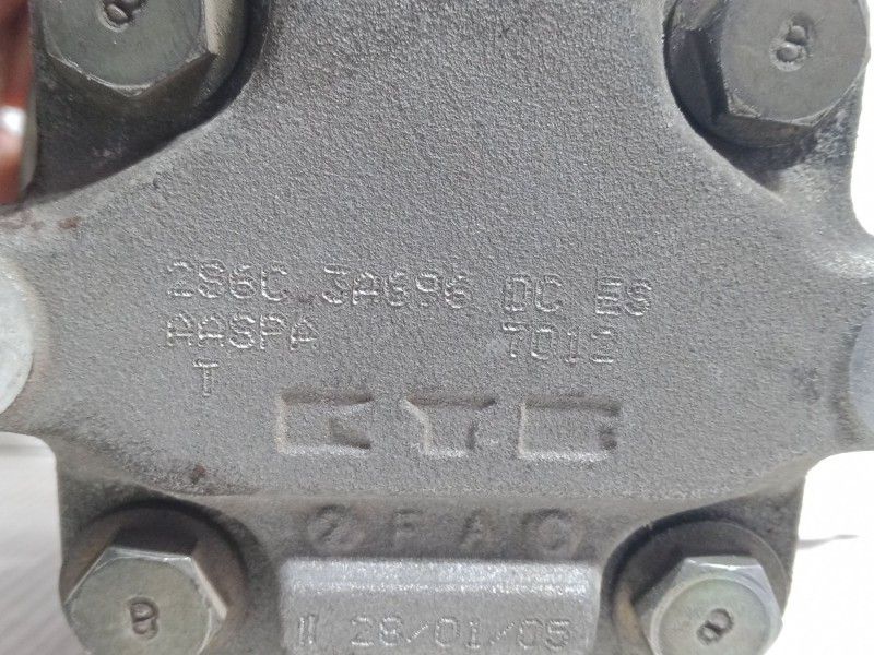 Recambio de bomba servodireccion para ford fiesta v (jh_, jd_) 1.4 tdci referencia OEM IAM 2S603A696DCES  