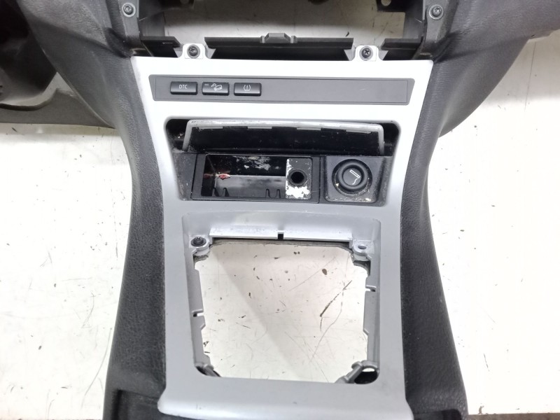 Recambio de salpicadero para bmw x3 (e83) 2.0 d referencia OEM IAM   