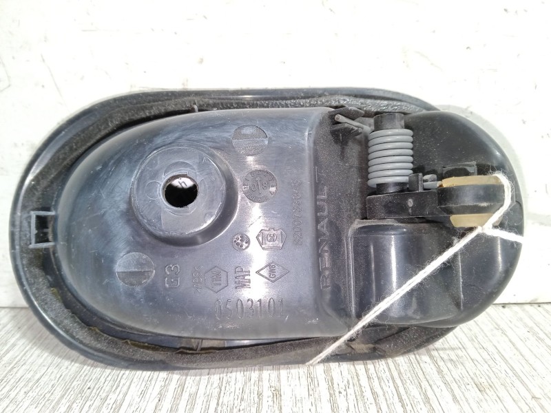 Recambio de maneta interior puerta delantera derecha para renault megane i coach (da0/1_) 1.6 16v (da0b, da04, da11) referencia 
