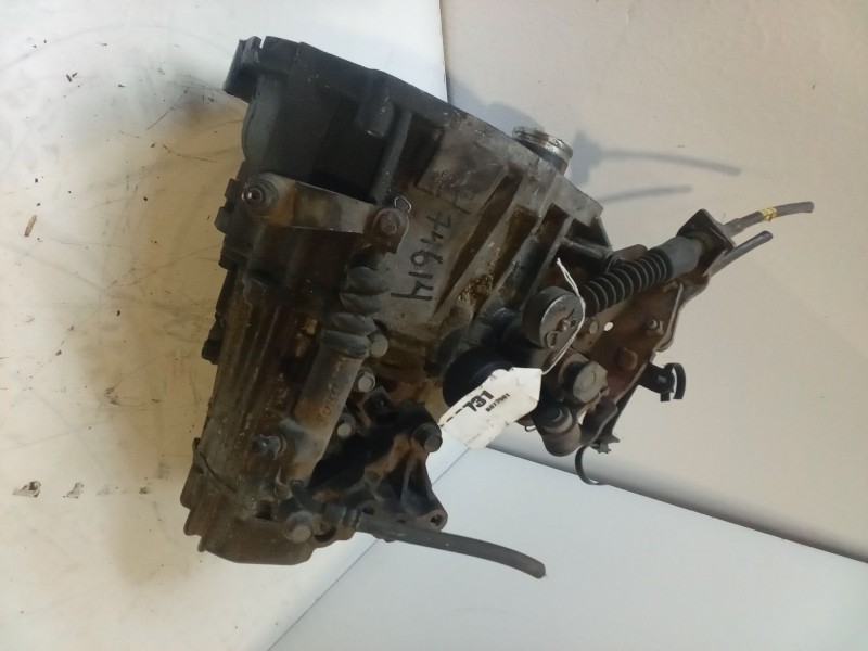 Recambio de caja de cambios manual 5 velocidades para hyundai getz (tb) 1.1 referencia OEM IAM H61773  